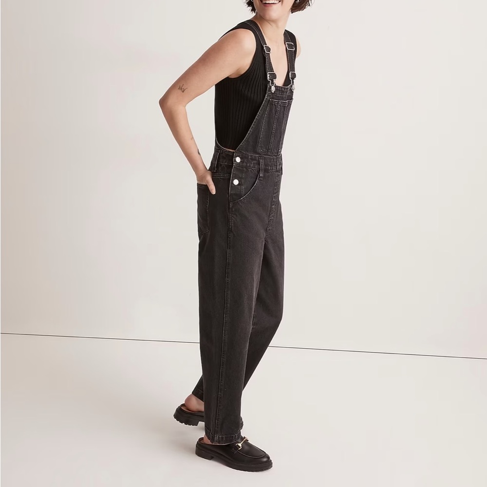 Madewell Straight Leg Overalls in Lunar Wash